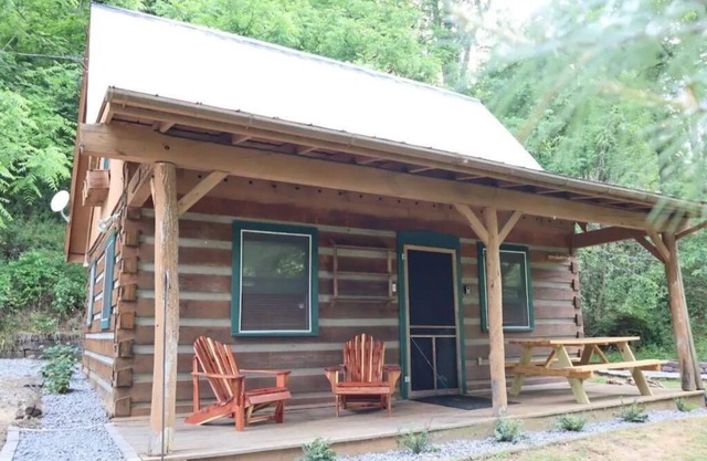 Quiet Cabin: Perfect basecamp for exploring WNC!nn