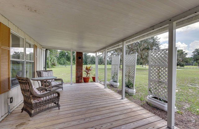 Quiet Crescent City Home w/Fire Pit, Boat Parking