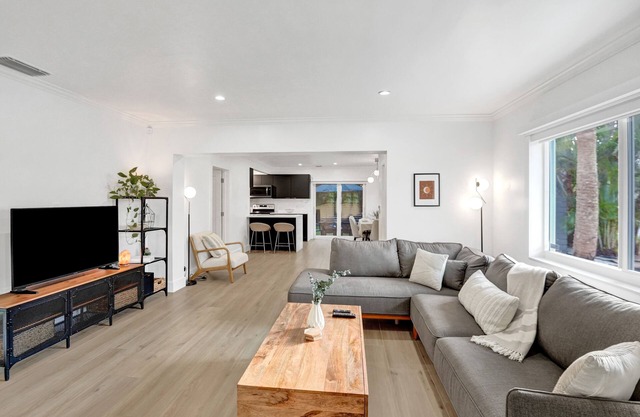 Quiet Escape | Private Yard/BBQ | Walk 2 Downtown