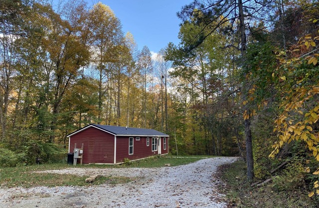Quiet, Private 2 BR/1.5BA Unit ~ Lake View, next to Wood Creek Boat Dock