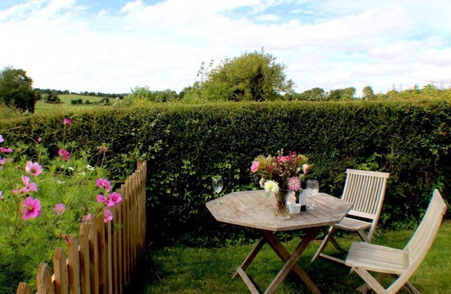Quiet rural idyll near Salisbury.