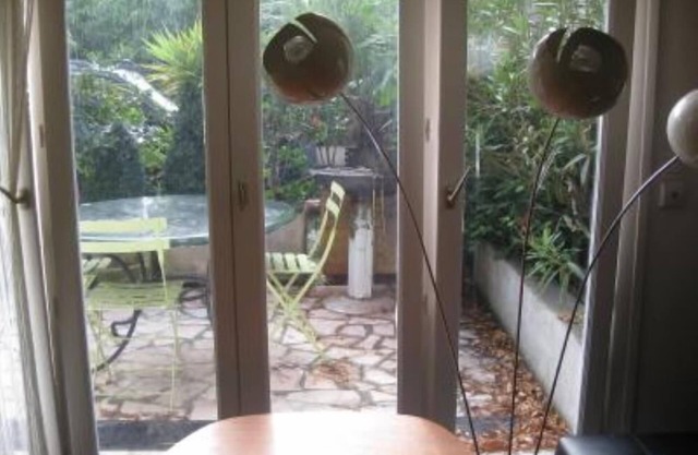 Quiet studio in detached house