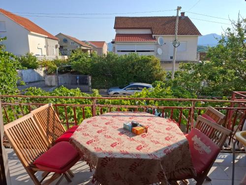 Radovići,Luštice