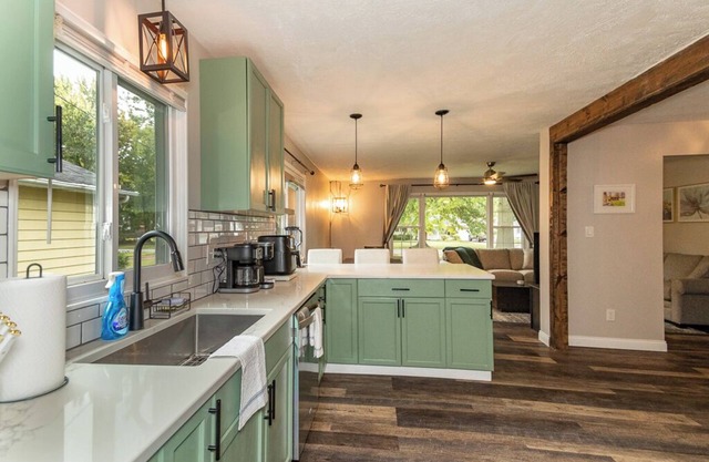 Ranch, Bocce Court, King Bed, Central Location
