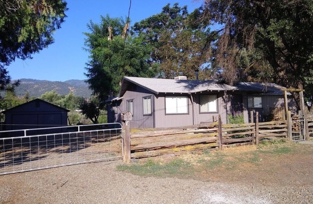 Ranch style 2 bedroom house