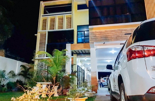 RedDoorz near SGM Condotel Villa Beach Iloilo