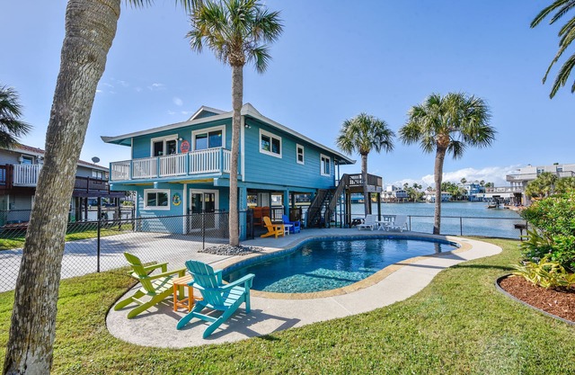 Reel Paradise | Pet Friendly, Waterfront, Pool!