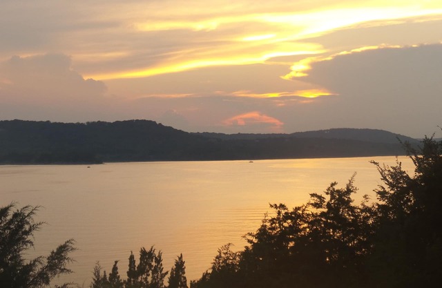 Relax In Luxury On Table Rock Lake, Close To Branson