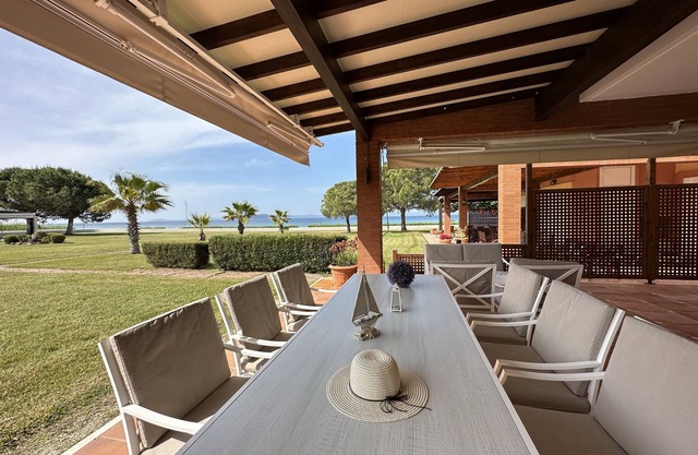 Relax in this Sithonia Property with great ocean views