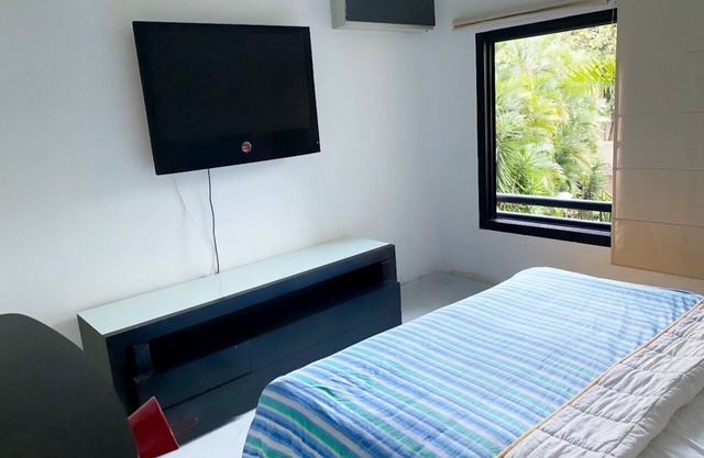Relaxing Suite Room