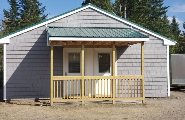 Remote Hunting Cabin in Northern Maine - Moose's Den