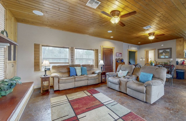 Renovated waterfront home with WiFi, lake views, dock & boat lift - dogs OK