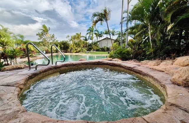 Resort Style Getaway ~ Sleeps 6