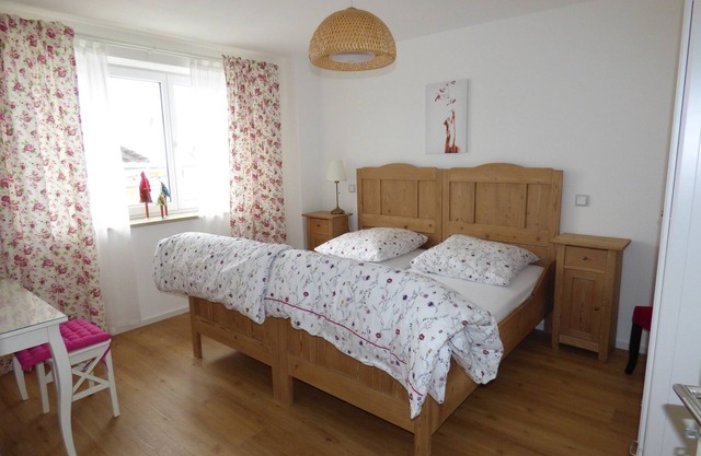 Rest and relaxation in the countryside in nostalgically decorated bedrooms