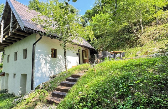 Restored charming mountain cottage sleep 4