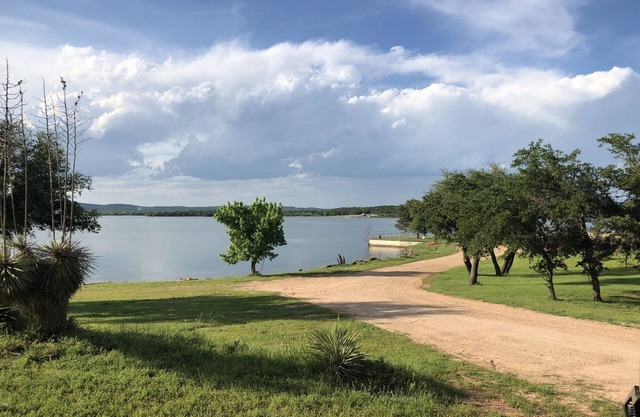 Retro Lakefront Cabin with Lots of Amenities