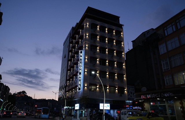 Rhisos otel