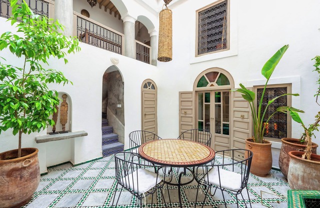 Riad Kiwi - Private historical Riad - Jacuzzi -Hammam (steam sauna)