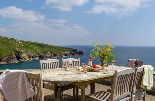 Rinsey Head, Incredible Sea Views from an Iconic House, Near Porthleven & Beach
