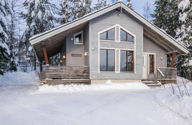 Rinteenkotka cottage by Interhome