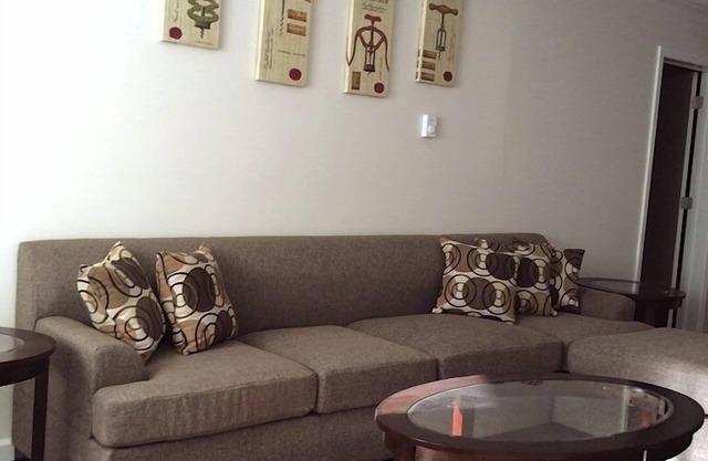 Rising Rose- Get Away, Private Entry/Patio, Wifi, A/C, Smart TV, ADA Accessible