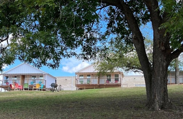 River View Double Queen Cottage #18