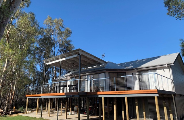 Riverfront Luxury Brenda Park, Morgan, SA, Murraylands Riverland