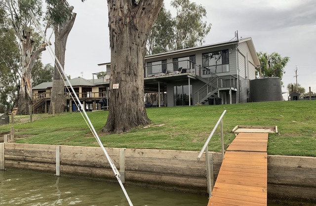 Riverfront, Murray River, Brenda Park, Morgan, S.A. Murraylands, Riverland.