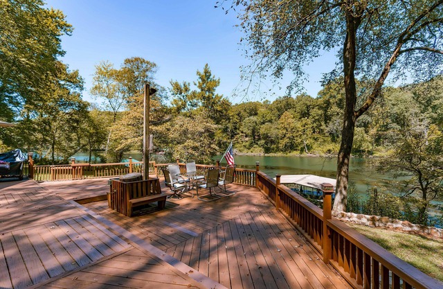 Riverfront Retreat w/Fire Pit: Fish & Hike!
