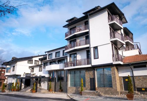 Riverside Boutique Hotel 