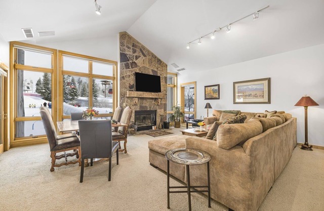 RMR: Cody House D Condo in Teton Village