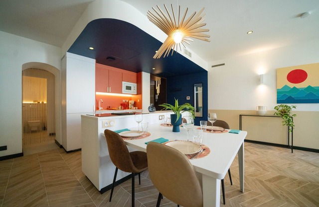 Roma Divine: home cinema, luxury city center