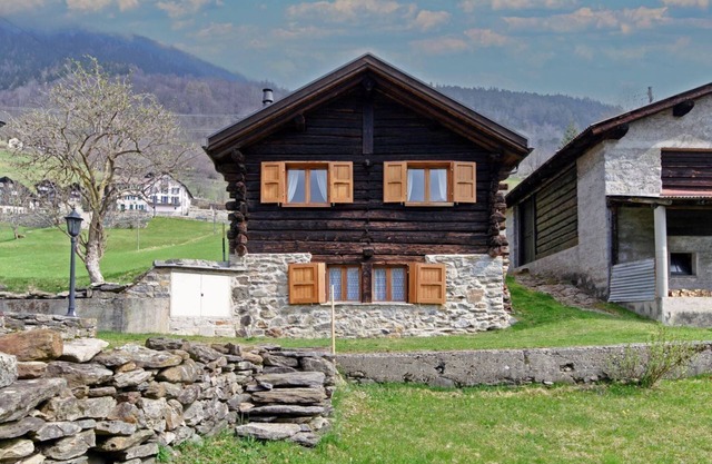 Romantic Chalet in the Leventina Mountains (Romantic Chalet)