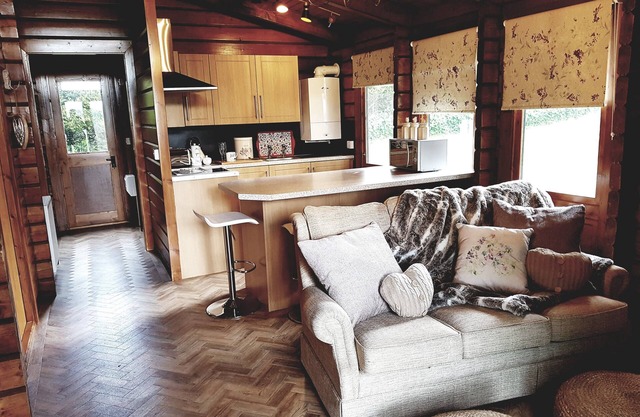 Romantic Log Cabin