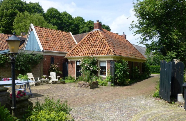 Romantic private house with sauna and steam bath