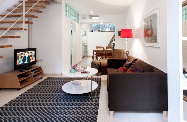 Roni Suite - Charming 1BR Suite in a Peaceful Garden - Amazing Location