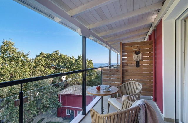 Room 'Deluxe Loft - C' with Shared Terrace, Wi-Fi and Air Conditioning