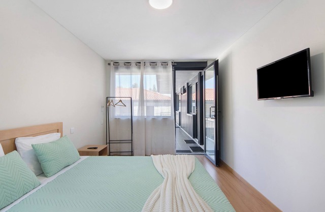 Room 'Quarto 7' with Mountain View, Wi-Fi and Air Conditioning