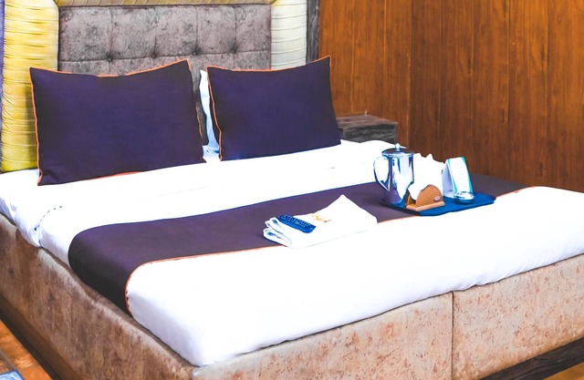 Roomshala 004 Mannat Residency