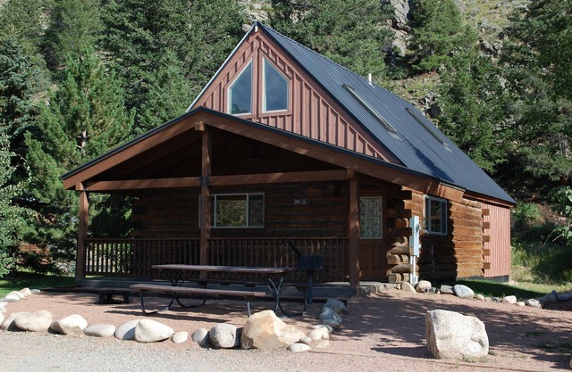 Roomy Taylor Canyon Cabin With Private Fishing Access