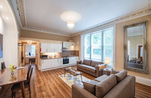 Rosedene Highland House - Emperor Apartment 1