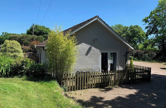 Rosemary Cottage-UK42032