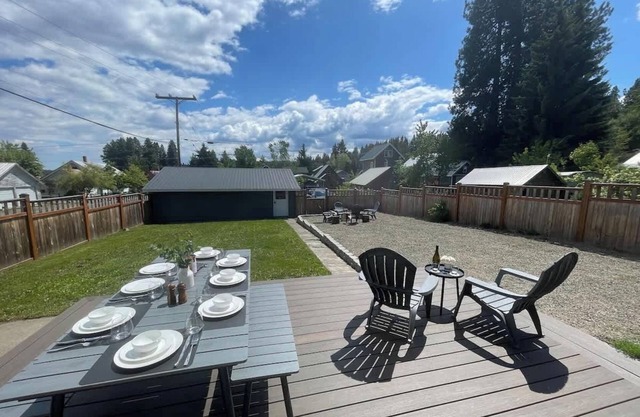 Roslyn Retreat w/RV Parking, MTB, Walk Downtown