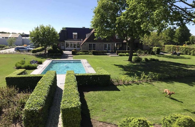 Rosselaer Villa with Pool