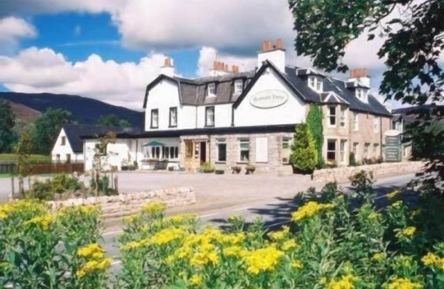 Rowan Tree Country Hotel