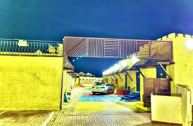 Royal Beach Hotel
