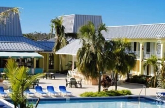 Royal Islander Hotel
