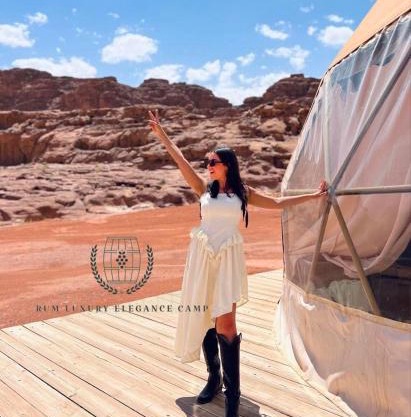 RUM lUXURY ELEGANCE CAMP