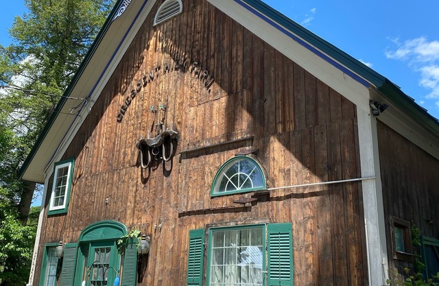 Rustic Vermont Barn Home Near Jay Peak w/Pizza Oven
