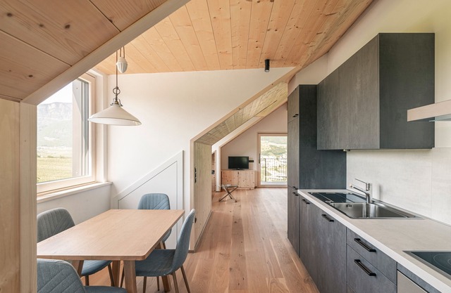 Studio 'Auer' with Mountain View, Private Garden and Wi-Fi
